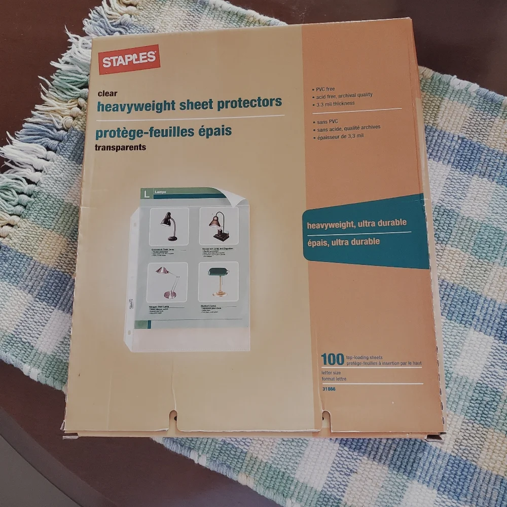 Staples Clear Heavyweight Sheet Protectors - Clear (100 Pack)